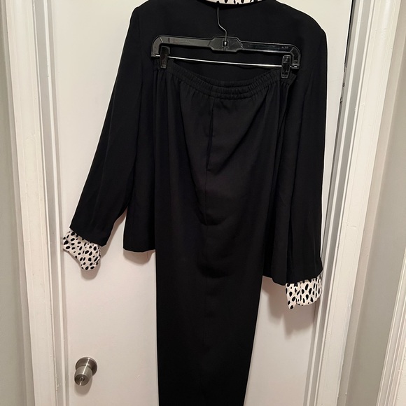 2/pc black pantsuit - Picture 2 of 3